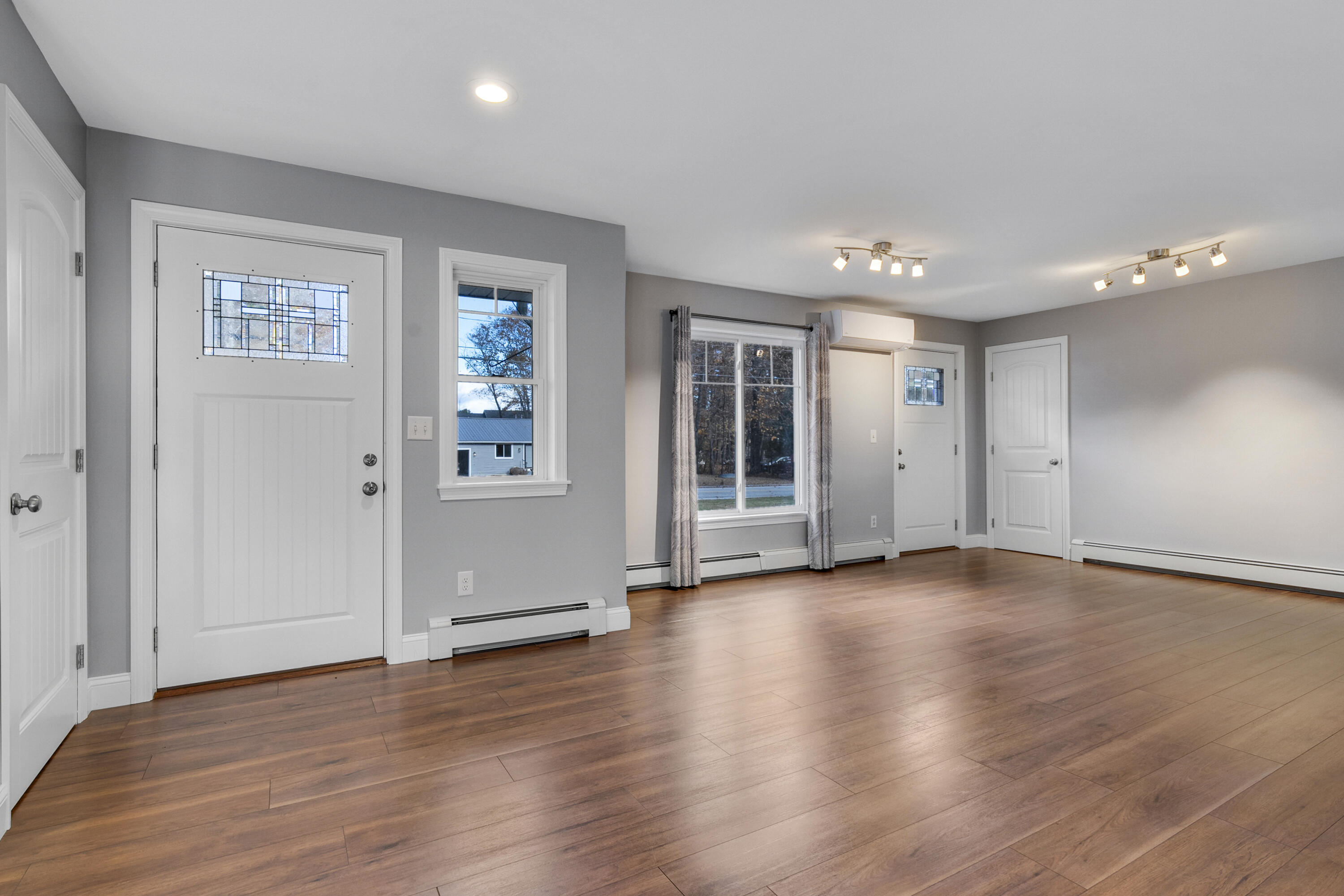 5 Skillin Road Cumberland, ME 04021 - Photo 14 of 38 Living/Dining