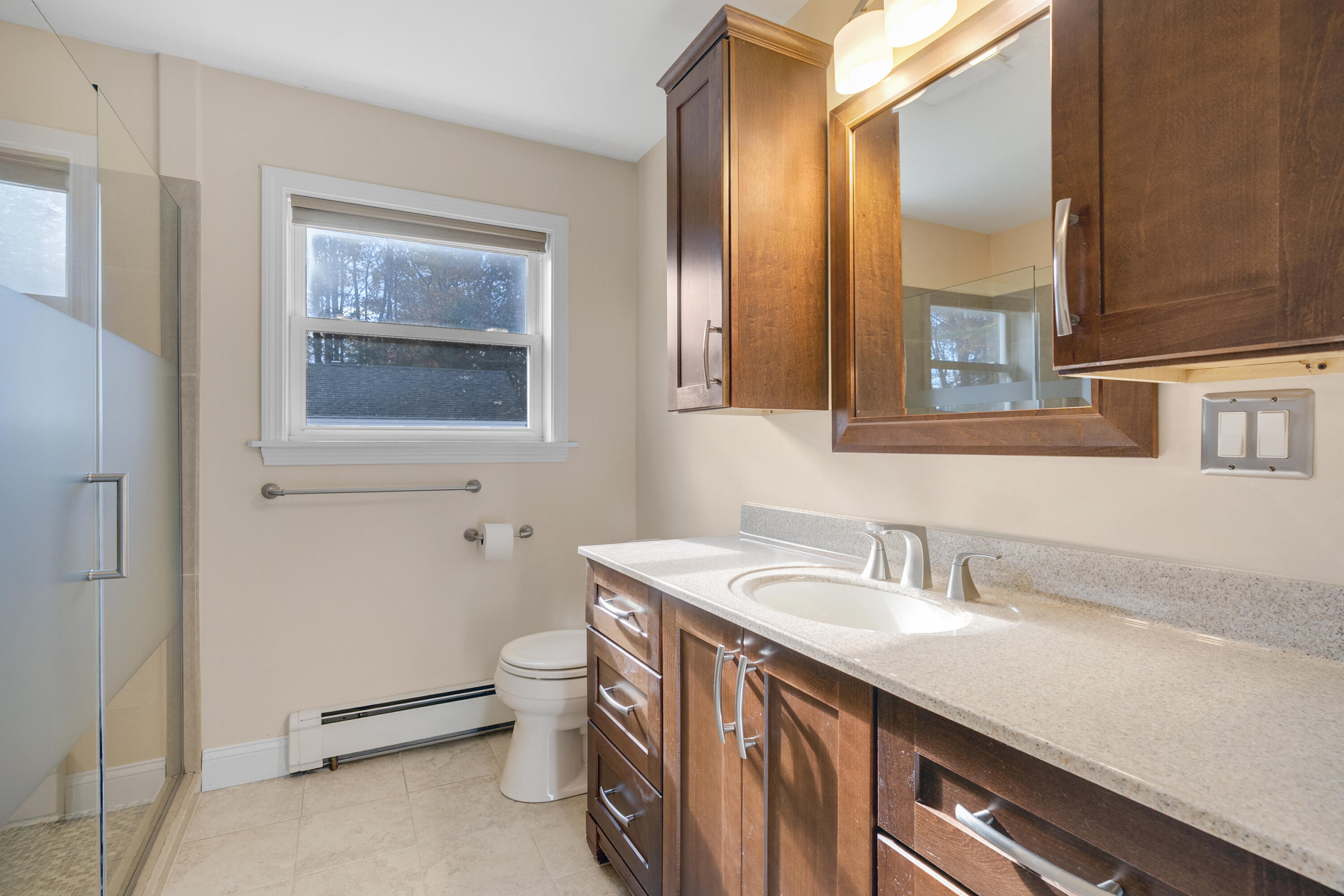 5 Skillin Road Cumberland, ME 04021 - Photo 20 of 38 Bath