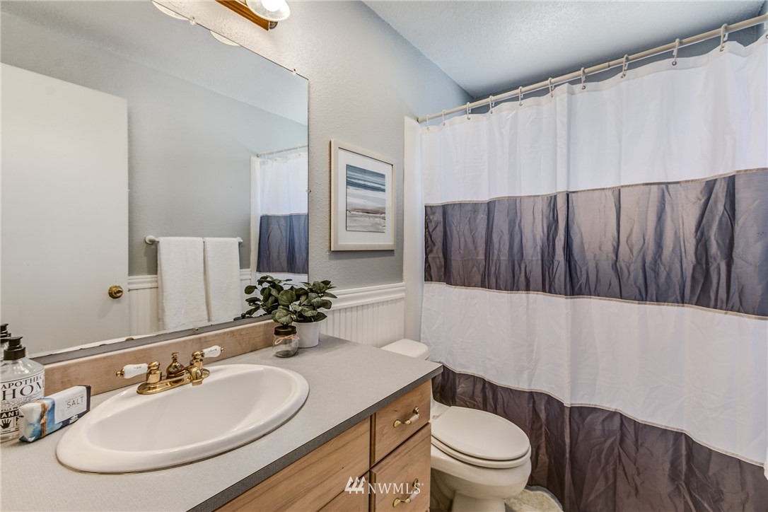 2028 Aberdeen Place Southeast Renton, WA 98055 - Photo 12 of 24 Gallery Image 12