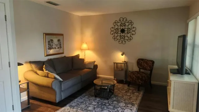 $118,500 | 840 Center Avenue, Unit 10, Daytona Beach, FL 32117