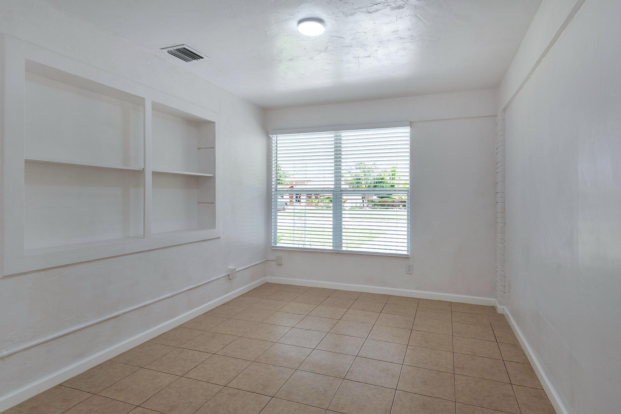 4882 Jefferson Road Delray Beach, FL 33445 - Photo 16 of 41 4882 - 032