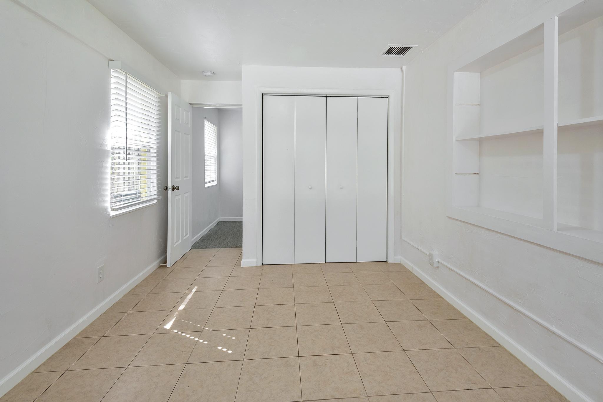 4882 Jefferson Road Delray Beach, FL 33445 - Photo 18 of 41 4882 - 035