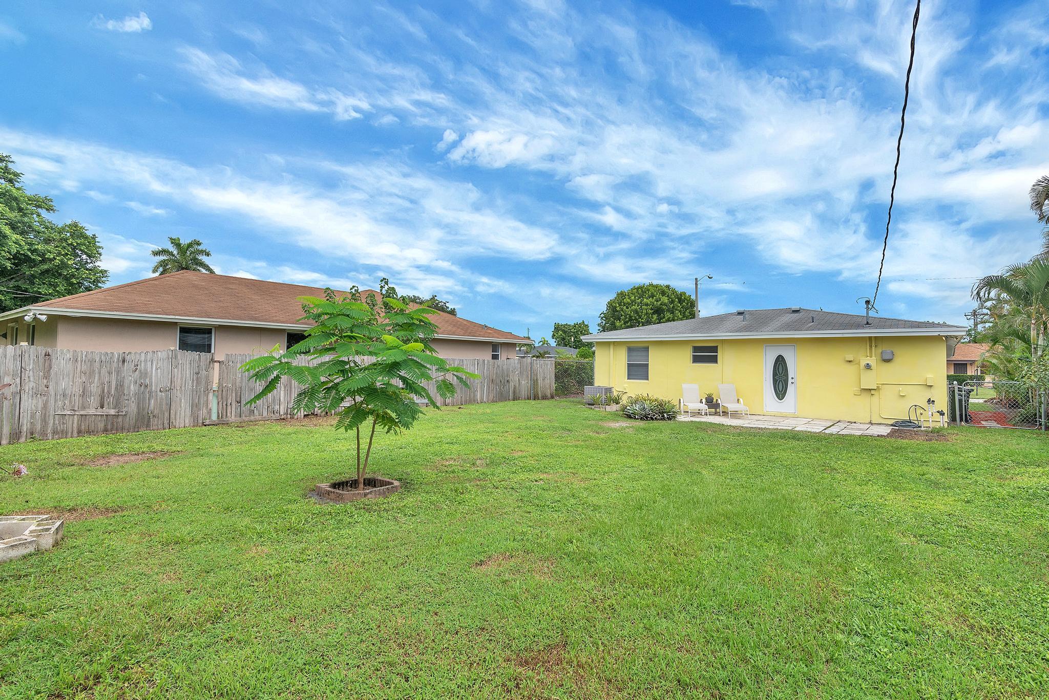 4882 Jefferson Road Delray Beach, FL 33445 - Photo 33 of 41 4882 - 058