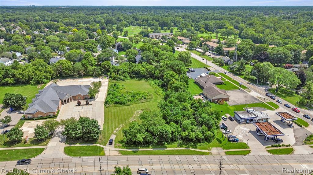 38500 Garfield Road Clinton Township, MI 48038 - Photo 6 of 12