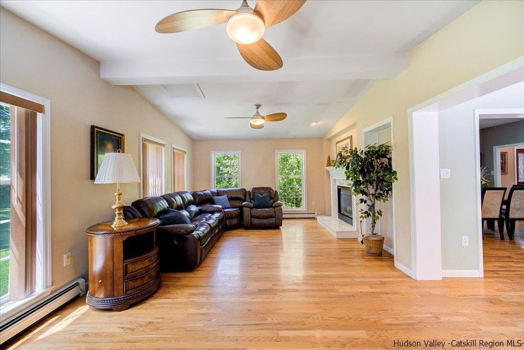 1237 Hoagerburgh Road Wallkill, NY 12589 - Photo 9 of 35 a living room with furniture