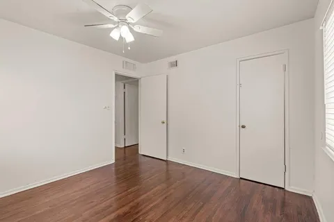 $298,000 | 4509 Donnelly Avenue, Fort Worth, TX 76107