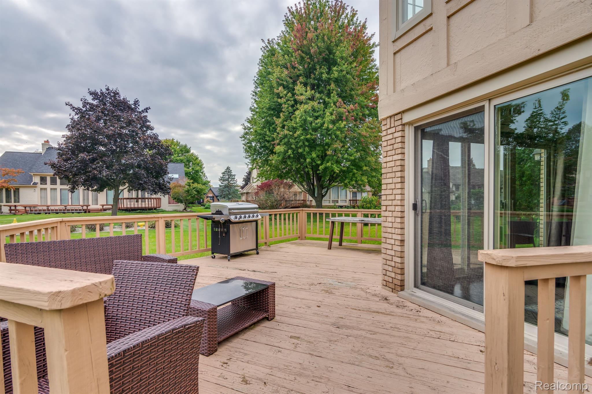 4550 Strandwyck Road West Bloomfield, MI 48322 - Photo 32 of 37