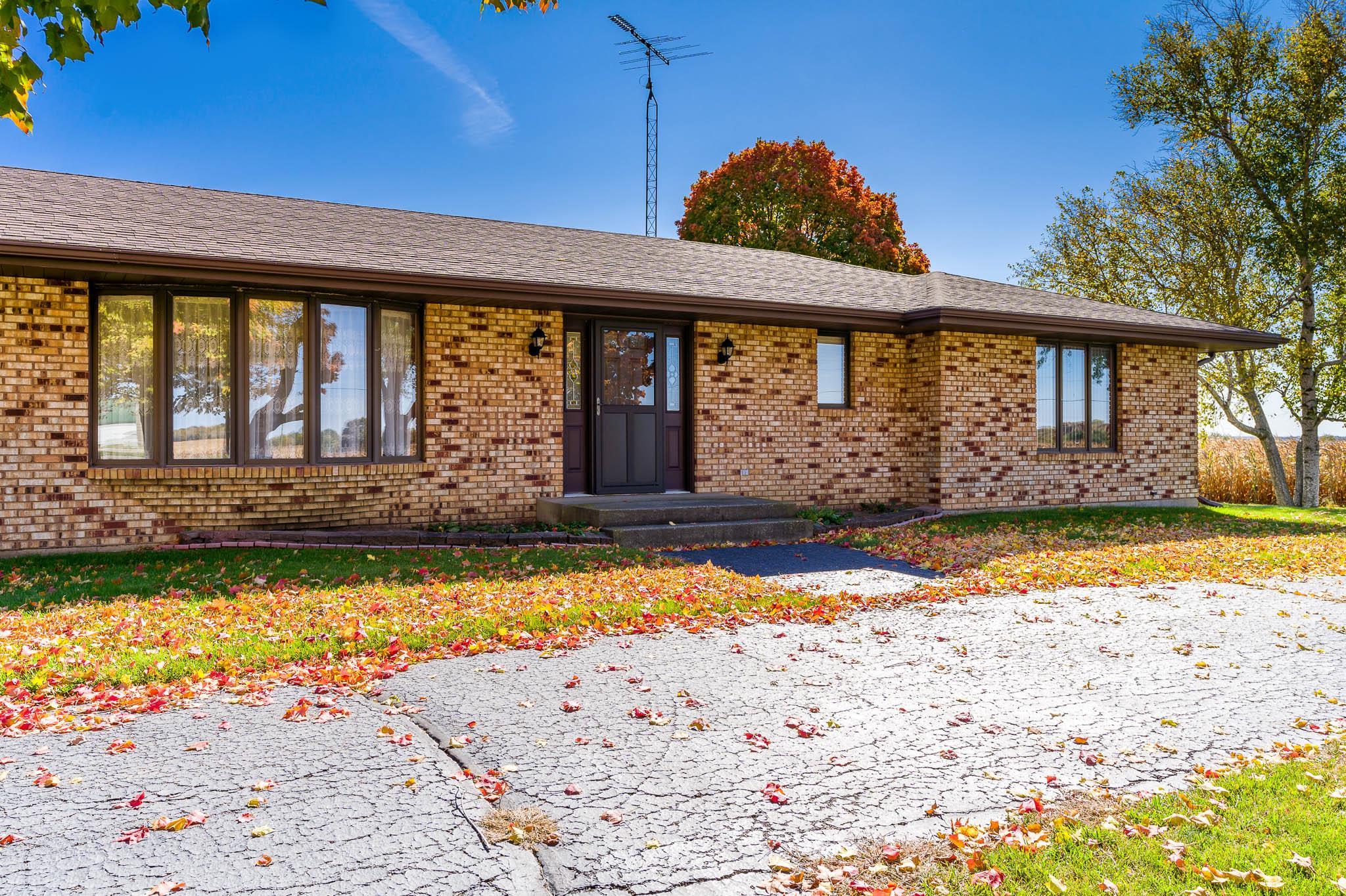 2051 Flora Church Road Kirkland, IL 60146 - Photo 6 of 65 Gallery Image 6