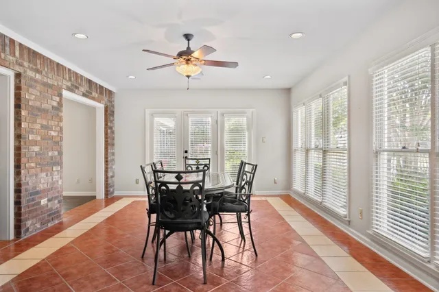 $2,850 | 130 Riverwalk Place, Memphis, TN 38103