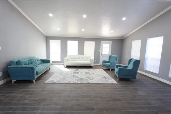 $1,800 | 10406 Townhall Lane, Sugar Land, TX 77498