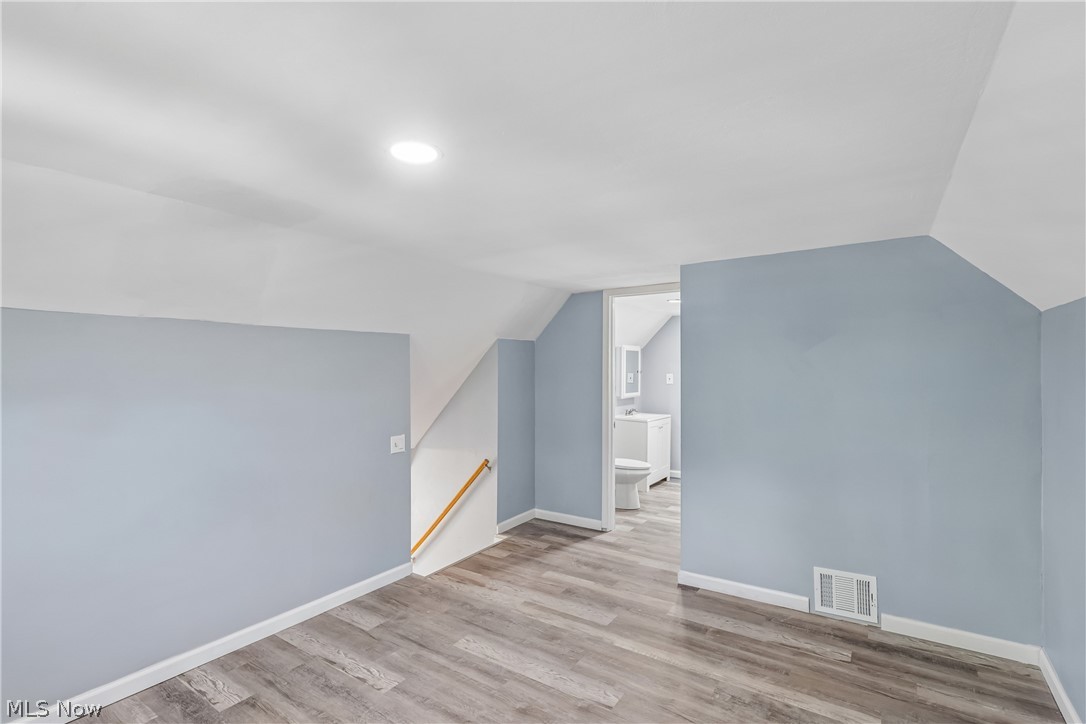 4012 Bluestone Road Cleveland, OH 44121 - Photo 19 of 25