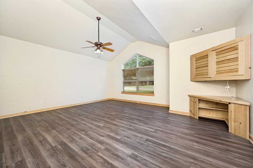 2396 Riverside Drive Denton, TX 76208 - Photo 14 of 39 Primary Bedroom Main House