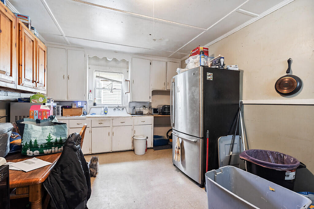 10 Gray Street Waterville, ME 04901 - Photo 14 of 27 14_BP5A1979_DxO_mls