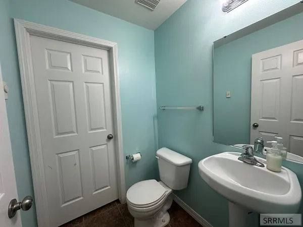 $1,600 | 414 Energy Drive, Idaho Falls, ID 83401