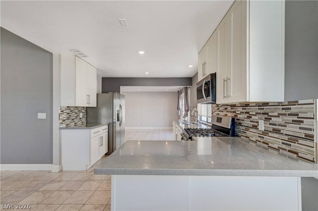 6635 Costa Brava Road Las Vegas, NV 89146 - Photo 14 of 59