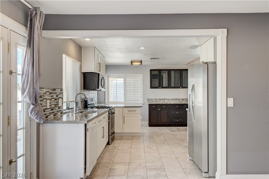 6635 Costa Brava Road Las Vegas, NV 89146 - Photo 20 of 59