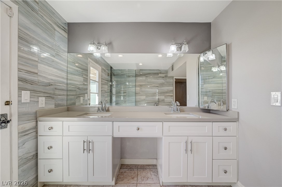 6635 Costa Brava Road Las Vegas, NV 89146 - Photo 32 of 59