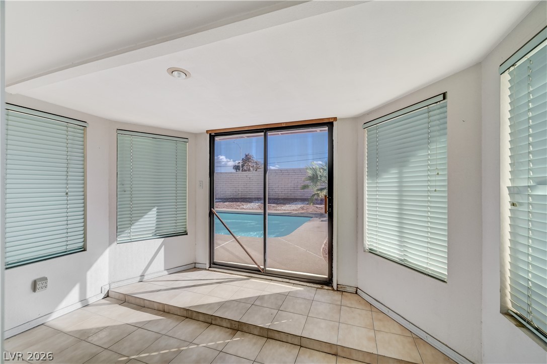 6635 Costa Brava Road Las Vegas, NV 89146 - Photo 35 of 59