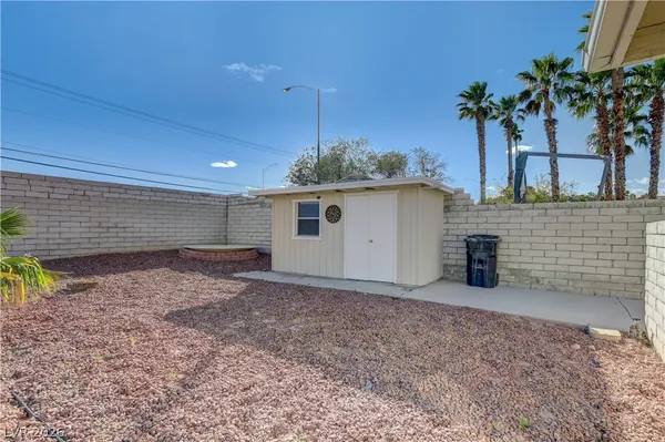 $3,195 | 6635 Costa Brava Road, Las Vegas, NV 89146
