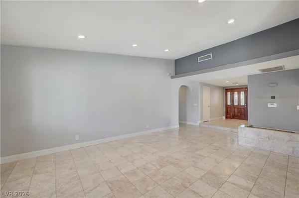$3,195 | 6635 Costa Brava Road, Las Vegas, NV 89146