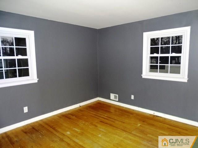 336 Colfax Road North Brunswick, NJ 08902 - Photo 9 of 13 Gallery Image 9