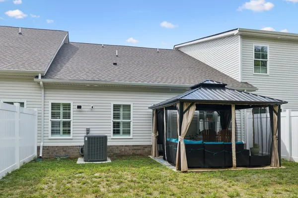 a view of outdoor space