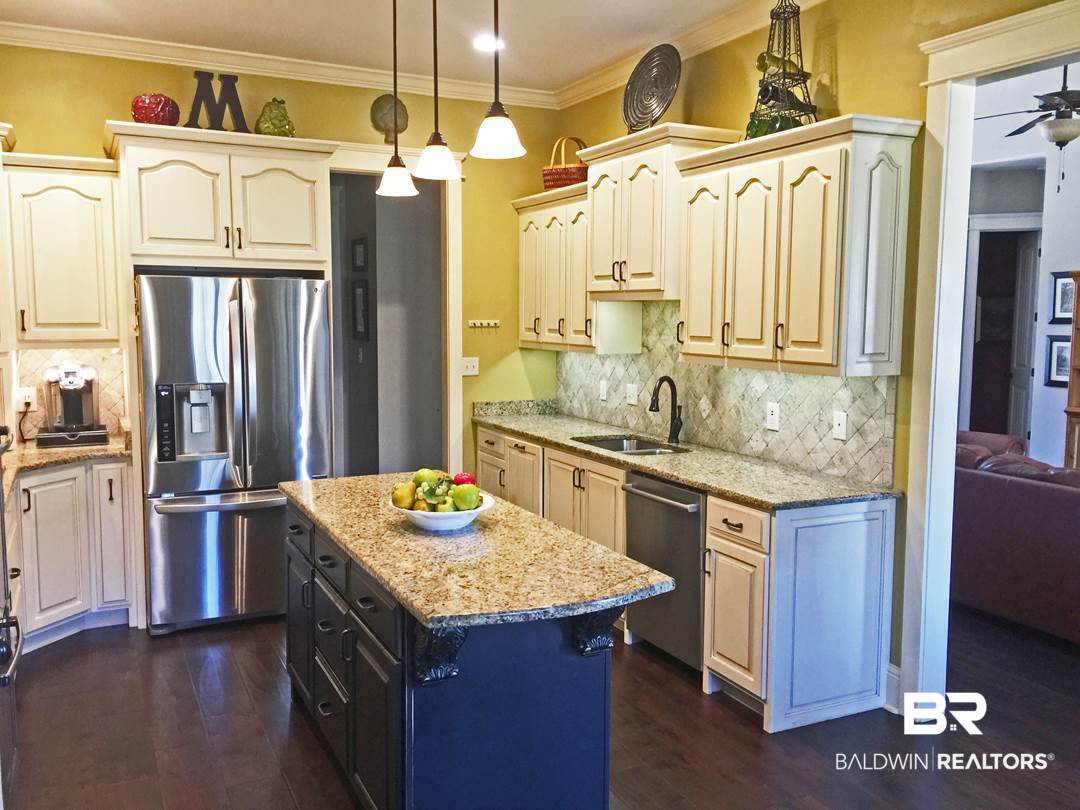 289 Chet Avenue Fairhope, AL 36532 - Photo 6 of 22