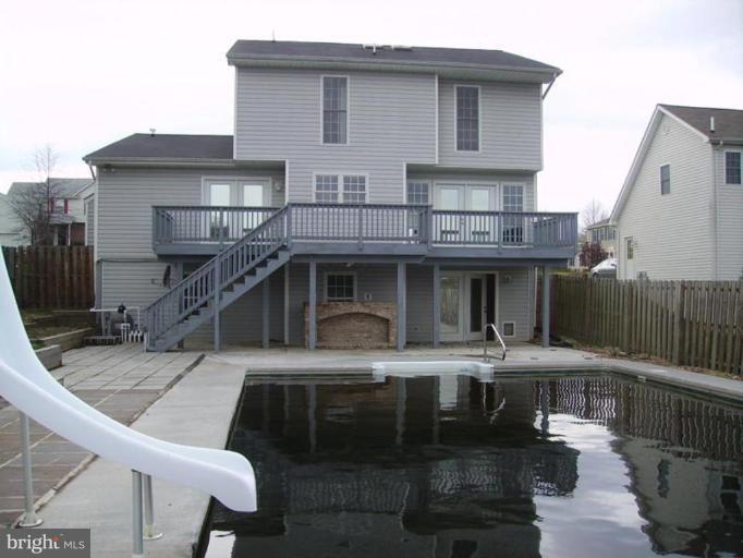 115 Canyon Road Winchester, VA 22602 - Photo 2 of 25 Exterior (Rear)
