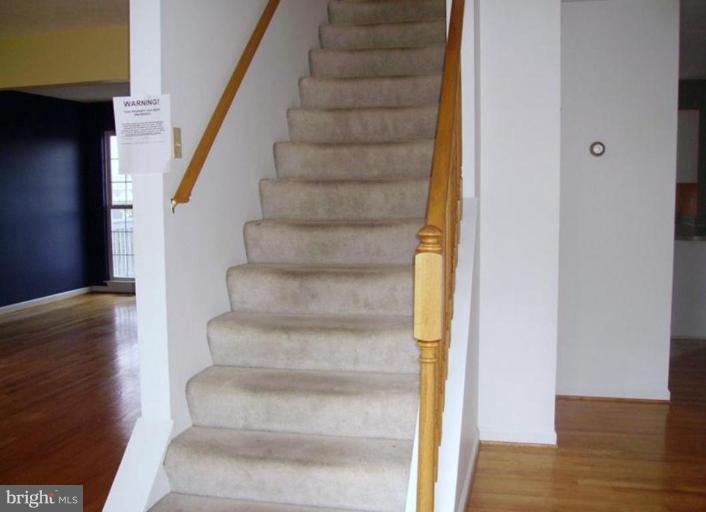115 Canyon Road Winchester, VA 22602 - Photo 14 of 25 Staircase