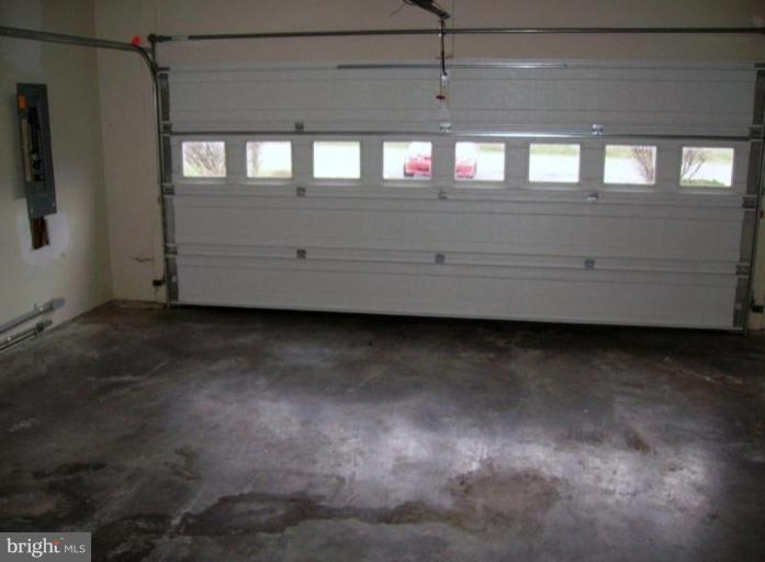 115 Canyon Road Winchester, VA 22602 - Photo 15 of 25 Garage 1