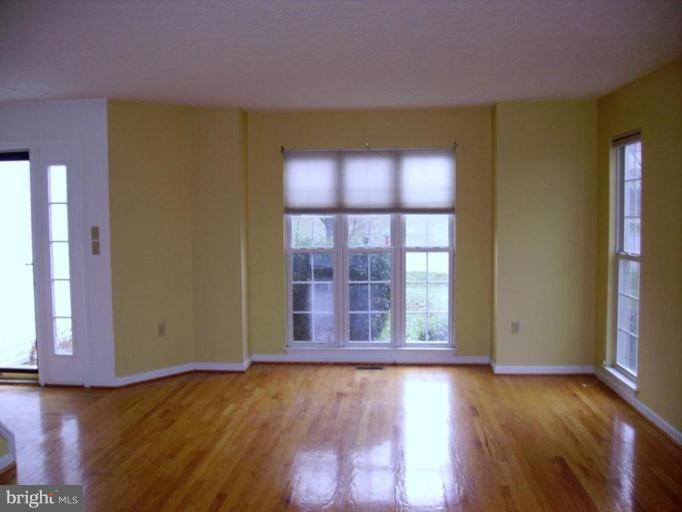 115 Canyon Road Winchester, VA 22602 - Photo 24 of 25 Dining Area
