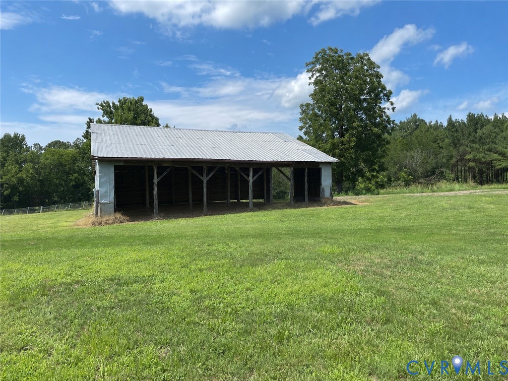 1 Deer Run Road Blackstone, VA 23824 - Photo 5 of 17