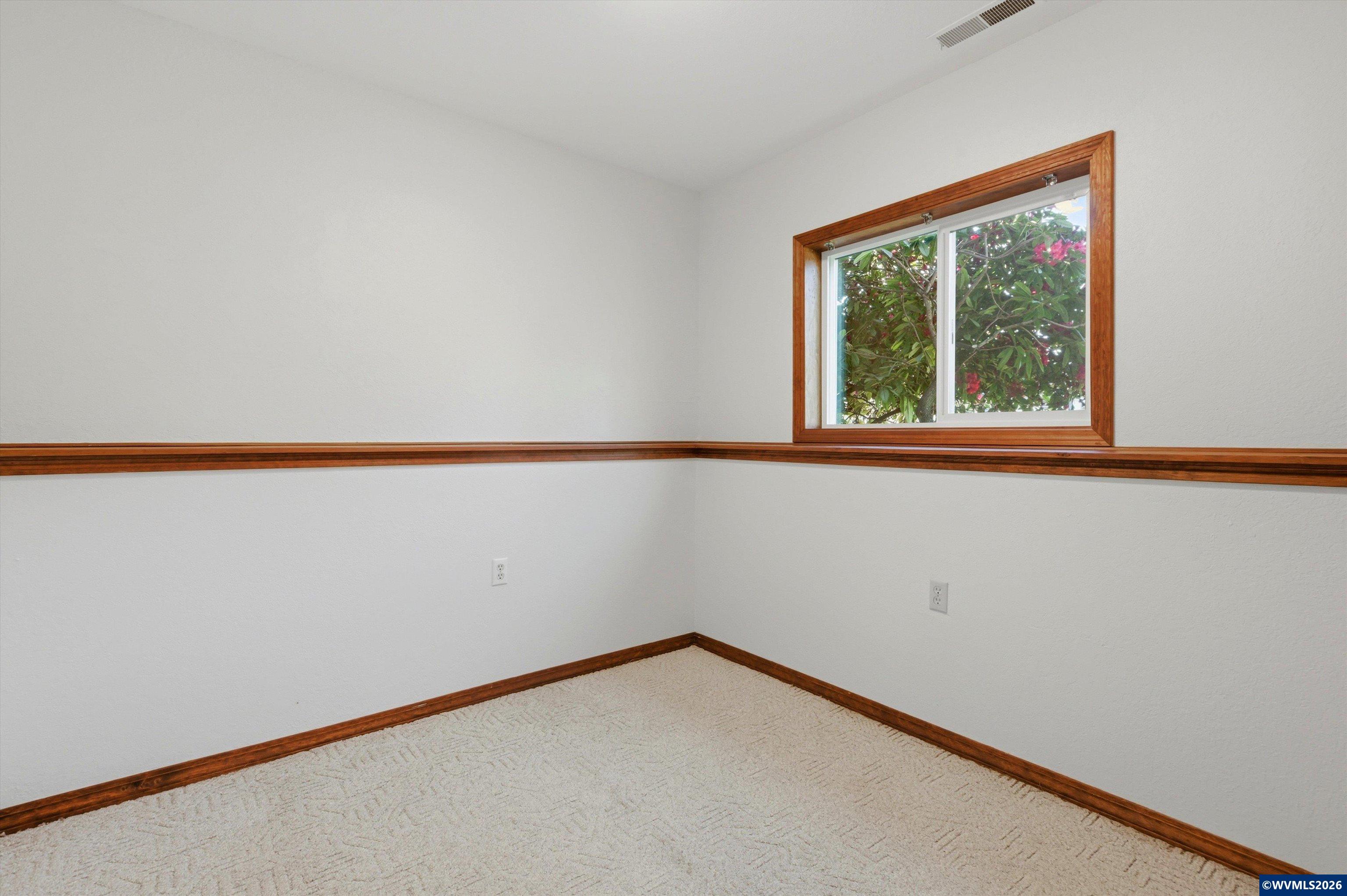 1249 Southwest Maple Street Dallas, OR 97338 - Photo 29 of 36