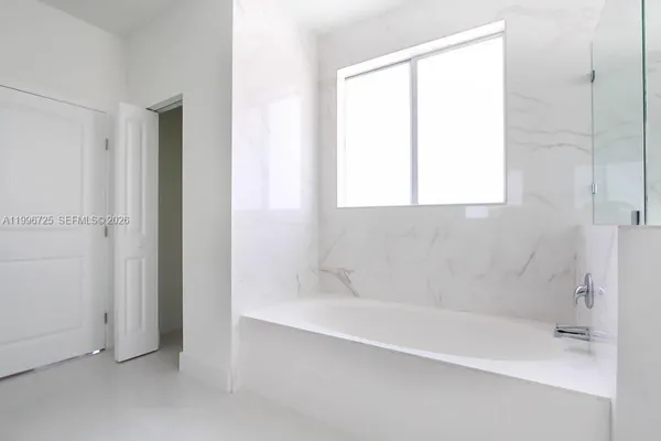 $5,000 | 15631 Southwest 11th Terrace, Miami, FL 33194