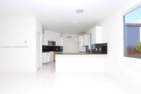 $5,000 | 15631 Southwest 11th Terrace, Miami, FL 33194