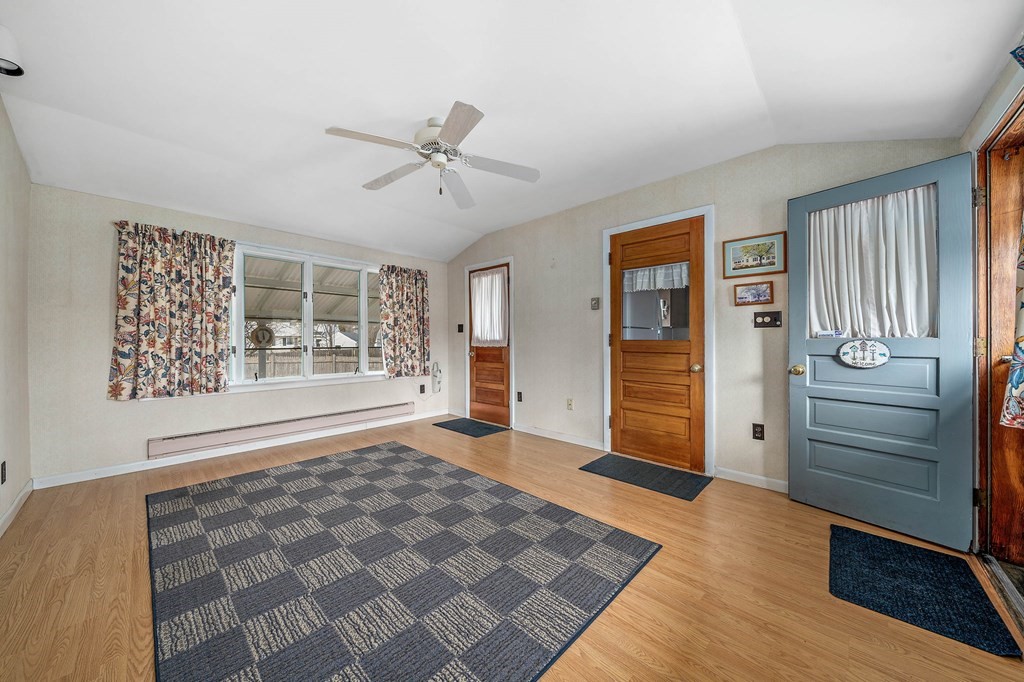82 Rinaldo Road Weymouth, MA 02191 - Photo 7 of 34