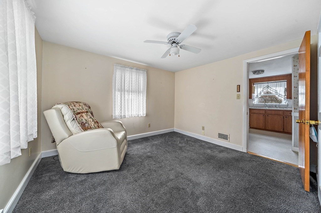 82 Rinaldo Road Weymouth, MA 02191 - Photo 10 of 34