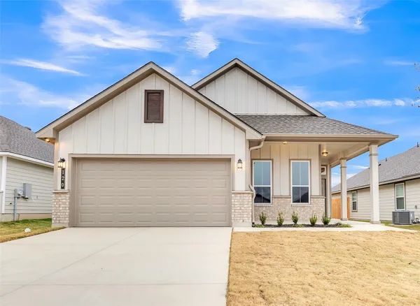 $286,900 | 120 Maybelline Road, Jarrell, TX 76537