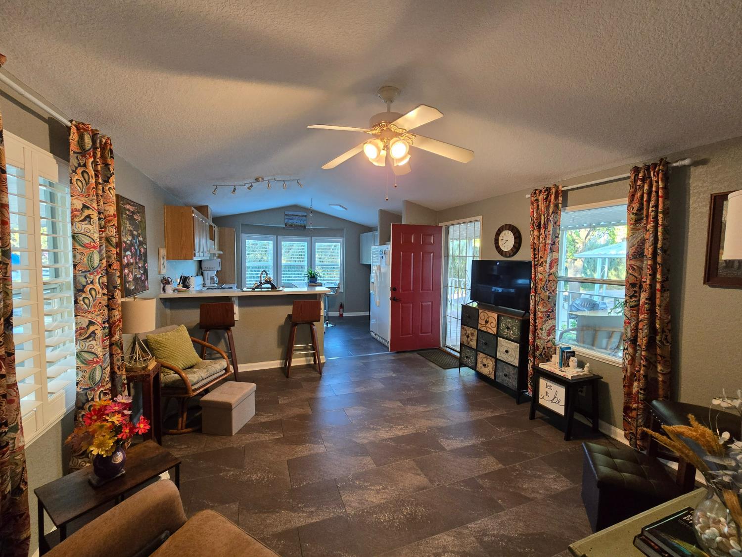 13955 West Walnut Grove Road, Unit 26 Walnut Grove, CA 95690 - Photo 7 of 30 Gallery Image 7