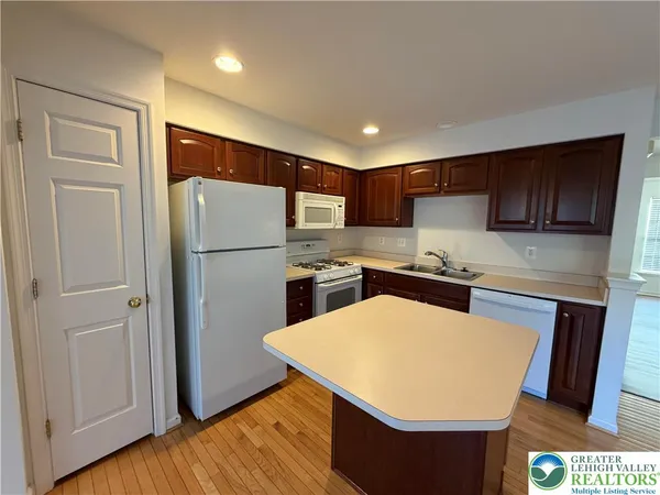 $2,500 | 4516 Eagle Court, Center Valley, PA 18034