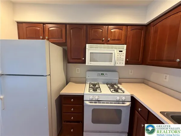 $2,500 | 4516 Eagle Court, Center Valley, PA 18034