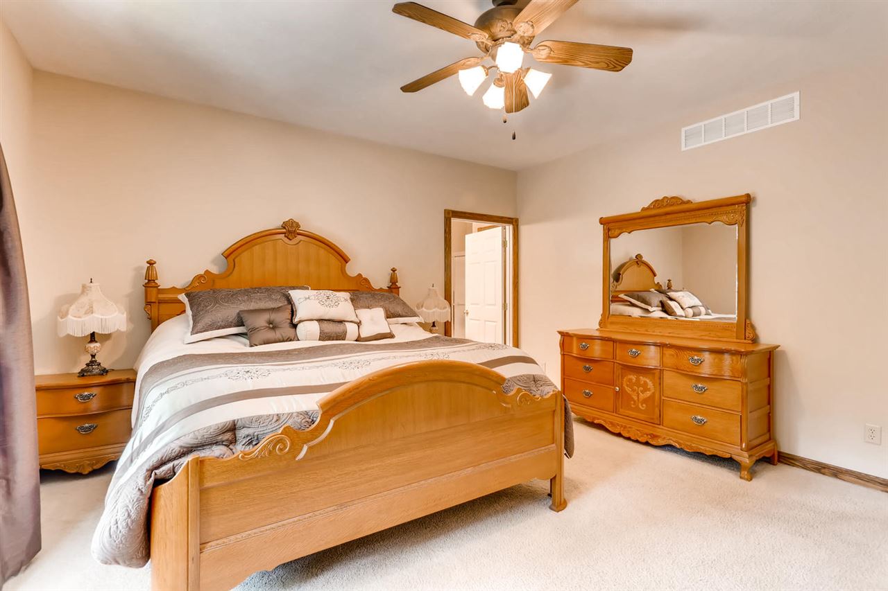 2800 North Red Bank Road Evansville, IN 47720 - Photo 17 of 33 Gallery Image 17