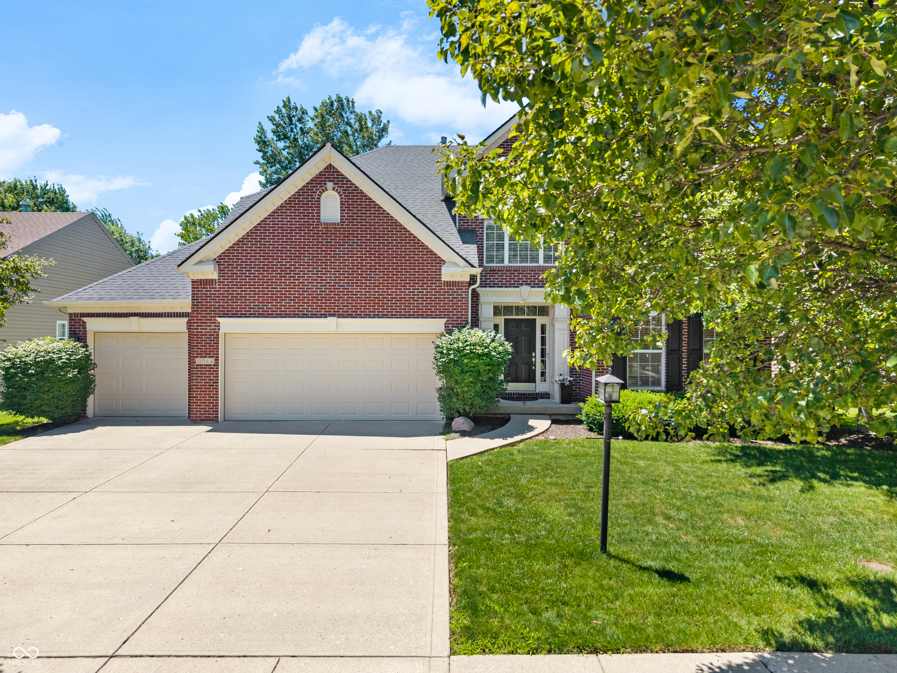 12044 Bird Key Boulevard Fishers, IN 46037 - Photo 2 of 41