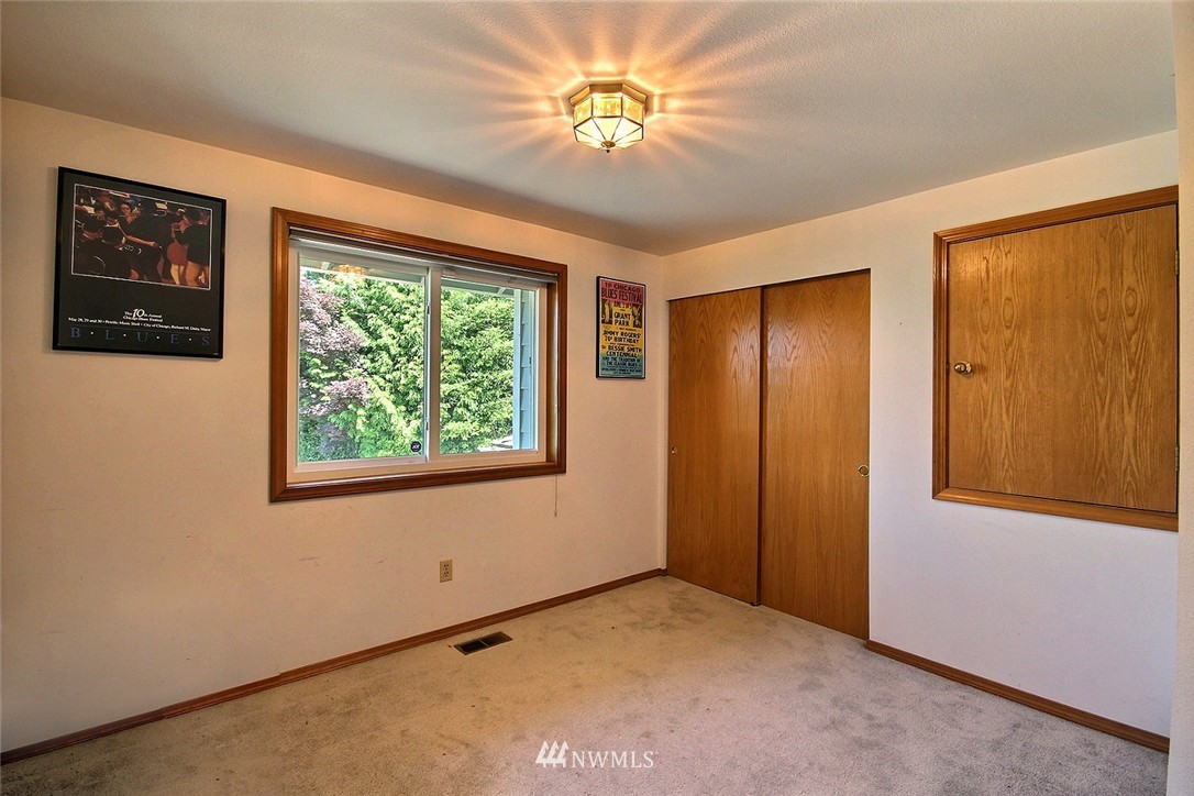 1911 Northeast 29th Court Renton, WA 98056 - Photo 14 of 25 Gallery Image 14