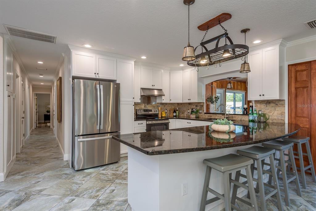 12 Bayou Lane Palm Harbor, FL 34683 - Photo 11 of 52