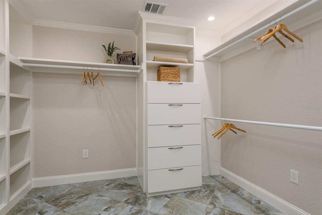 12 Bayou Lane Palm Harbor, FL 34683 - Photo 18 of 52