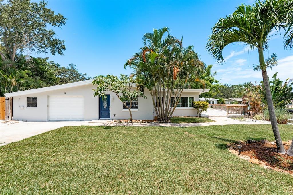 12 Bayou Lane Palm Harbor, FL 34683 - Photo 3 of 52