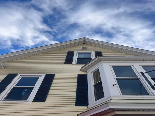 $1,500 | 281 Main Street, Unit 2, Littleton, NH 03561