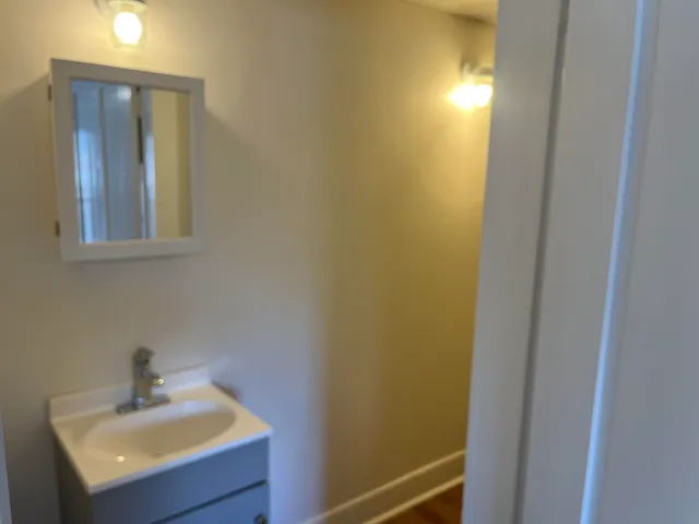 $1,500 | 281 Main Street, Unit 2, Littleton, NH 03561