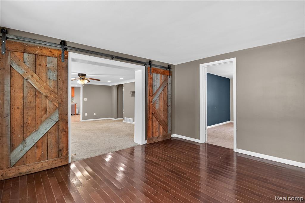 23650 Elwell Road Belleville, MI 48111 - Photo 16 of 44 Gallery Image 16